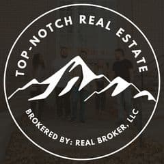 Anthony and Bri Elizondo