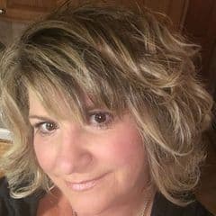 Lori Francis profile picture
