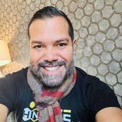 Michael Gomez