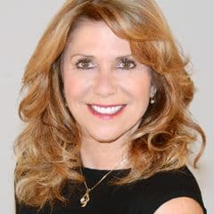 Mimi Simmons profile picture