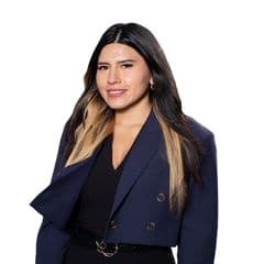 Samanta Martinez Familiar