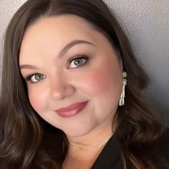 Shelly Torres-Llorens profile picture